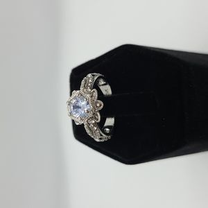 Vintage style white sapphire floral design Womens Size 6 engagement ring